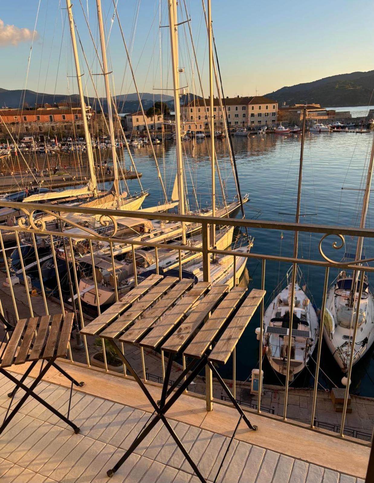 Апартаменти Monolocale La Darsena Портоферрайо Екстер'єр фото